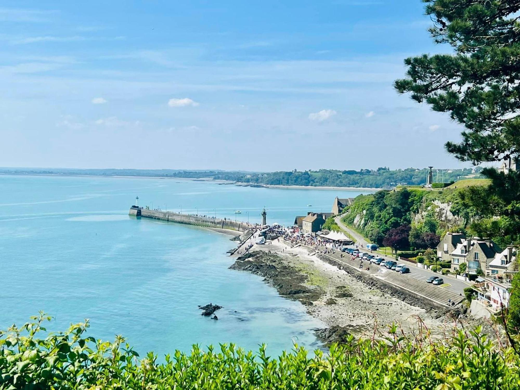 Bed and Breakfast Chez Marie Cancale Esterno foto